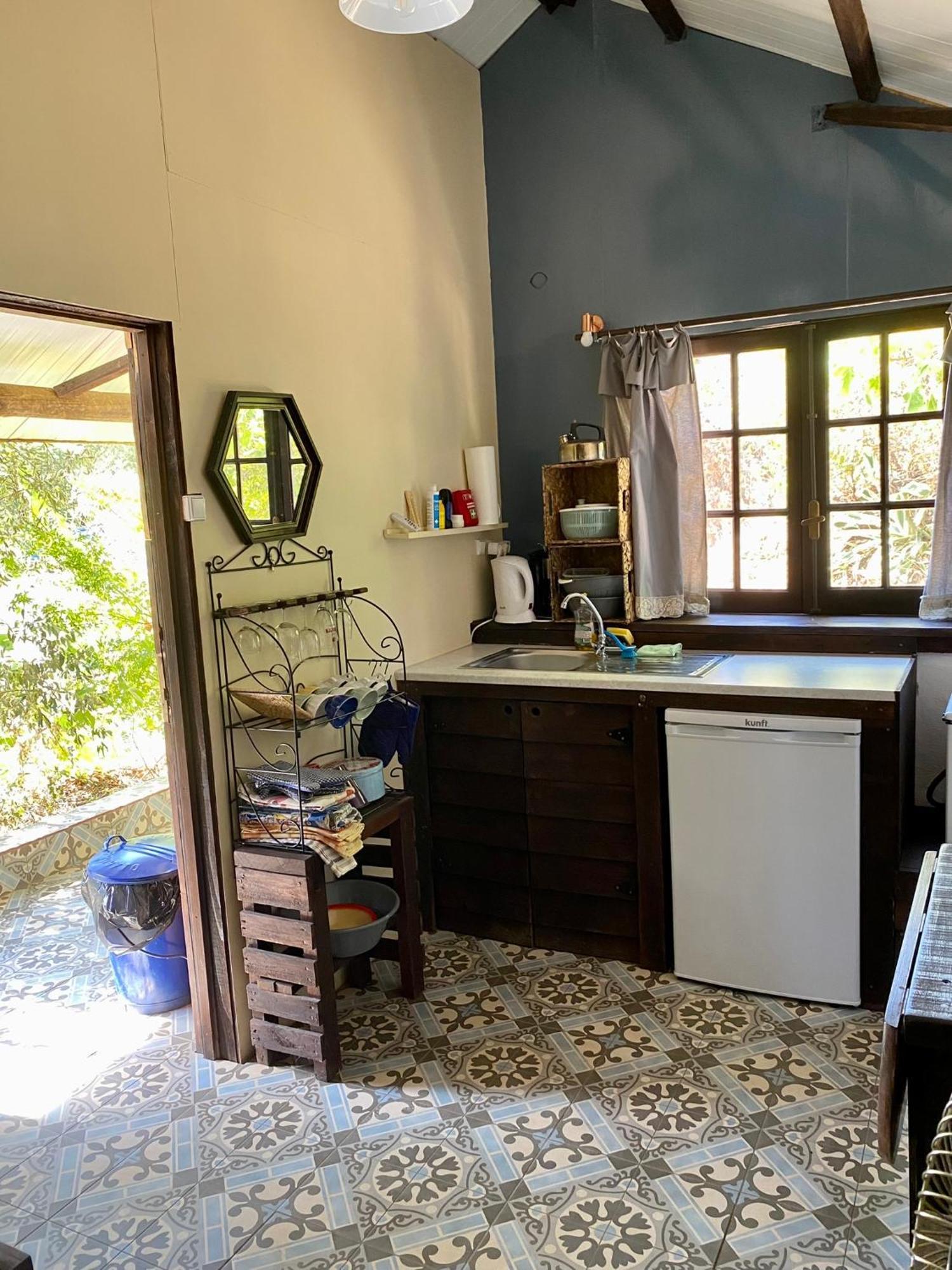 Unique Tiny House With Natural Building Techniques Figueiro Dos Vinhos Exterior foto