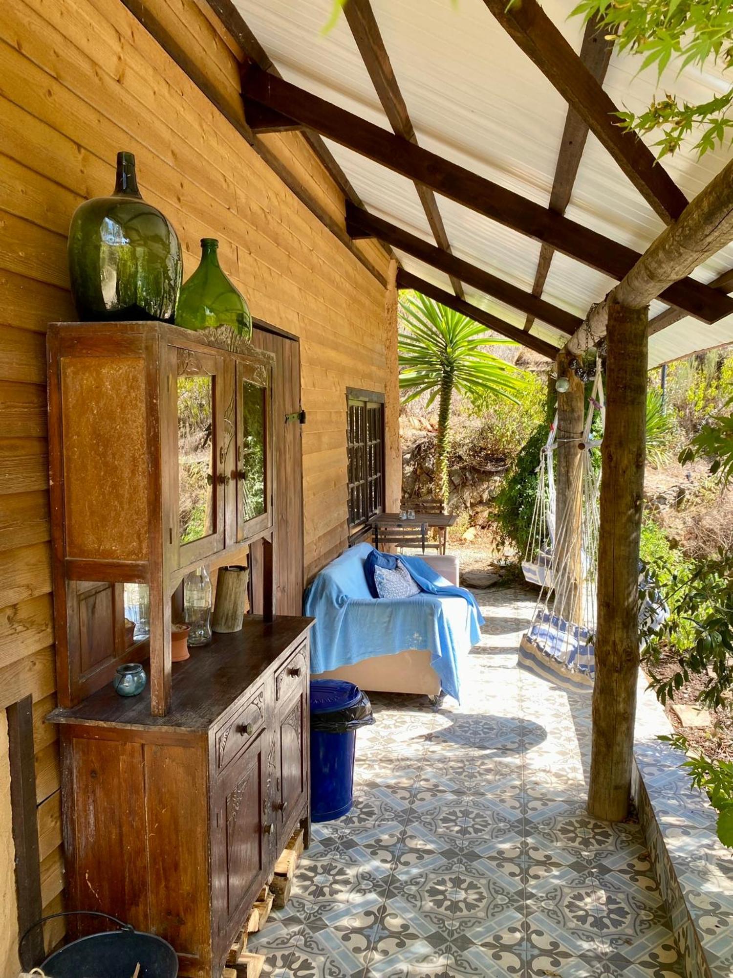 Unique Tiny House With Natural Building Techniques Figueiro Dos Vinhos Exterior foto